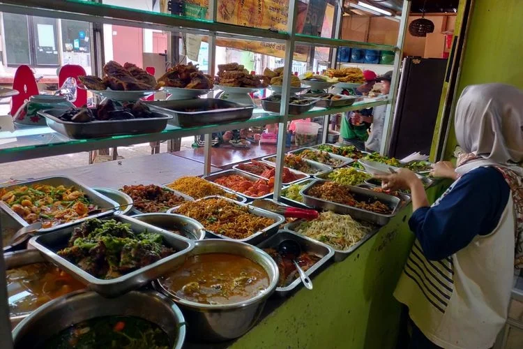 Warung Makan Biasa: Home-Style Comfort Every Day